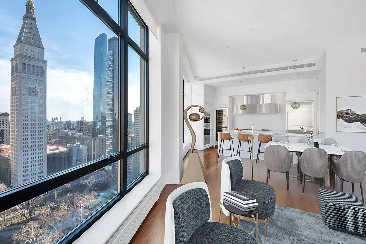 10 Madison Square West 19C Kitchen