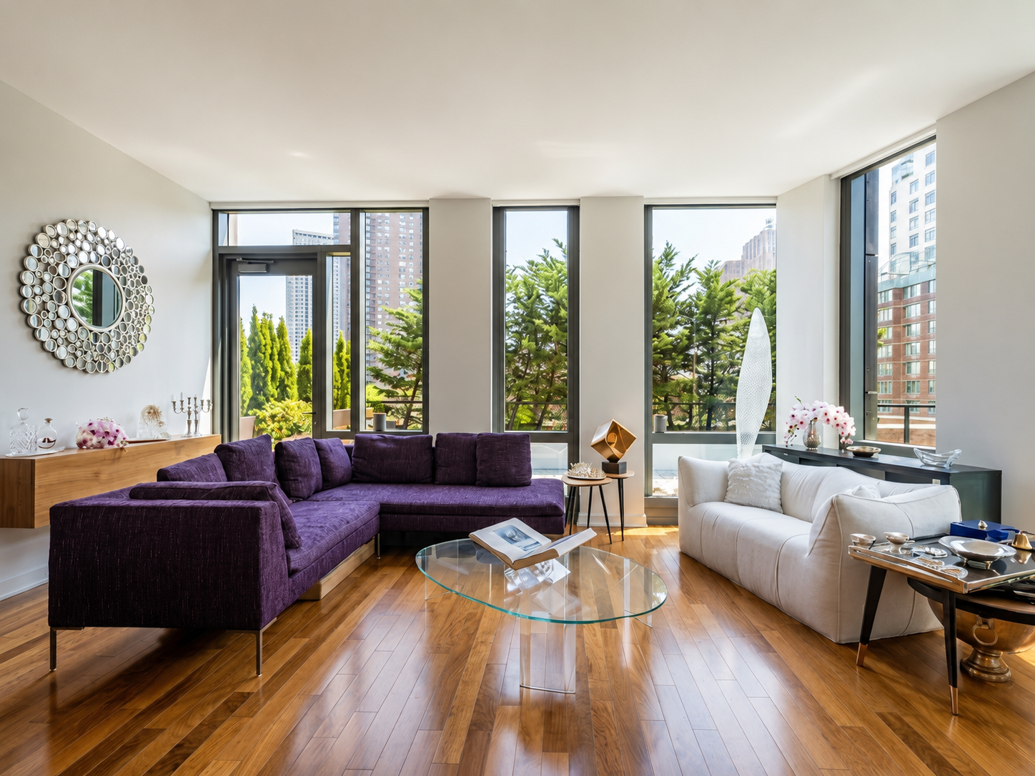 101 Warren St Living Room 