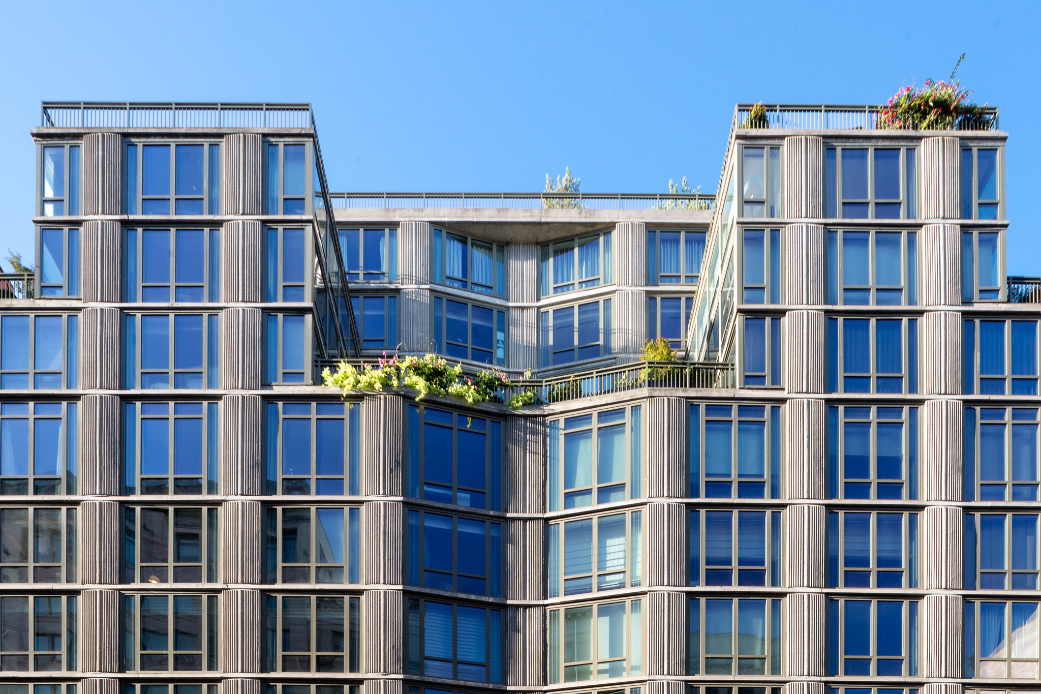 130 West 19th new development building