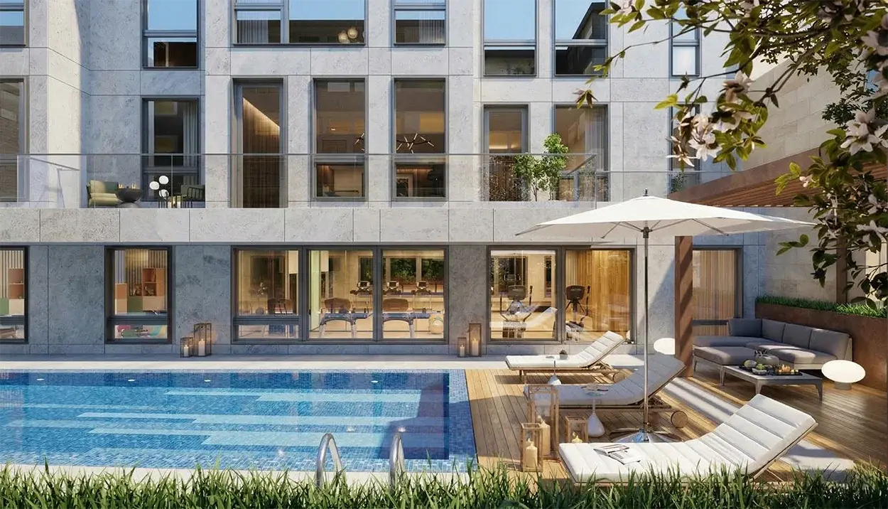 150 East 23rd St_Pool