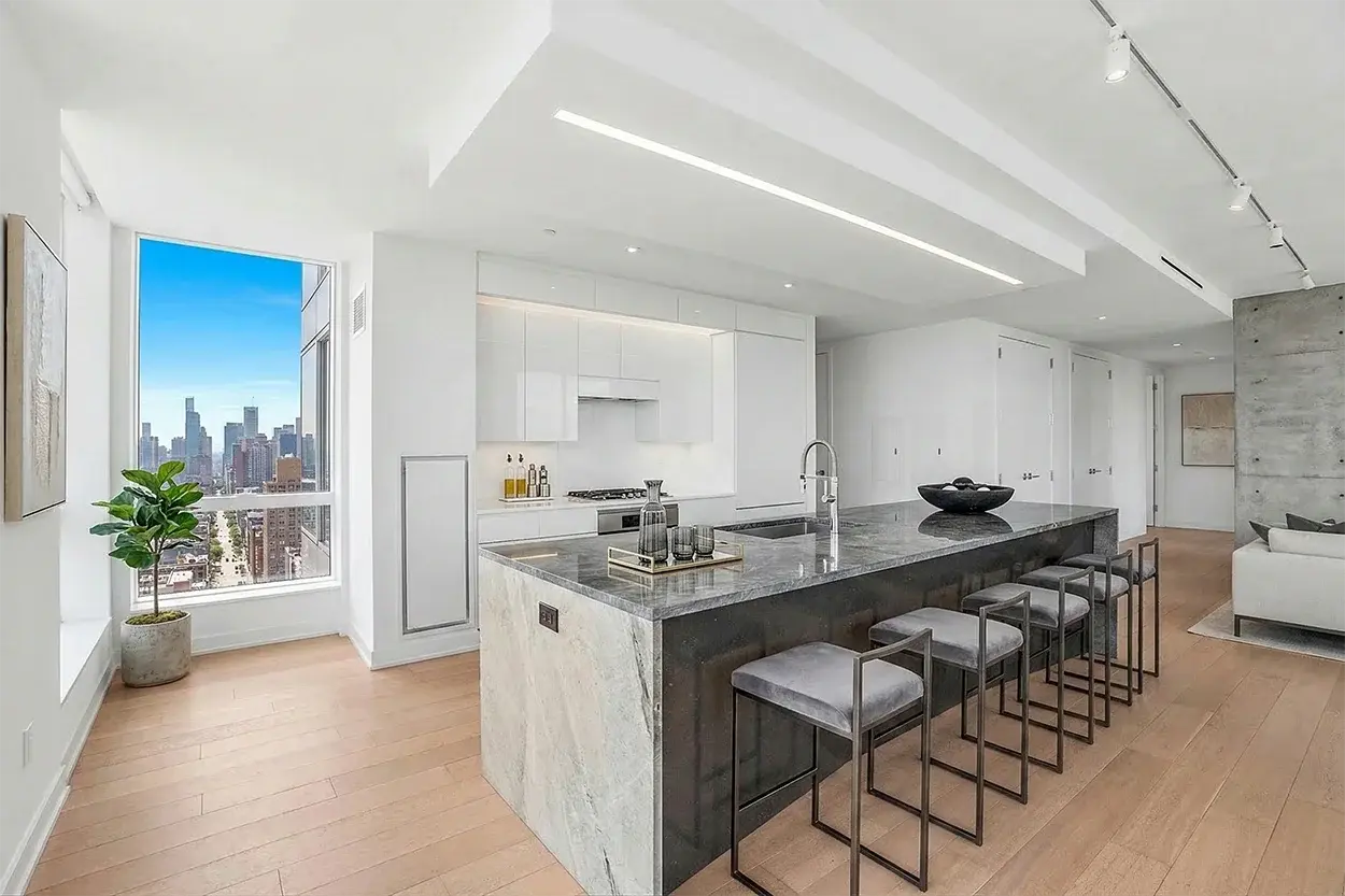 400 Park Ave South Kitchen